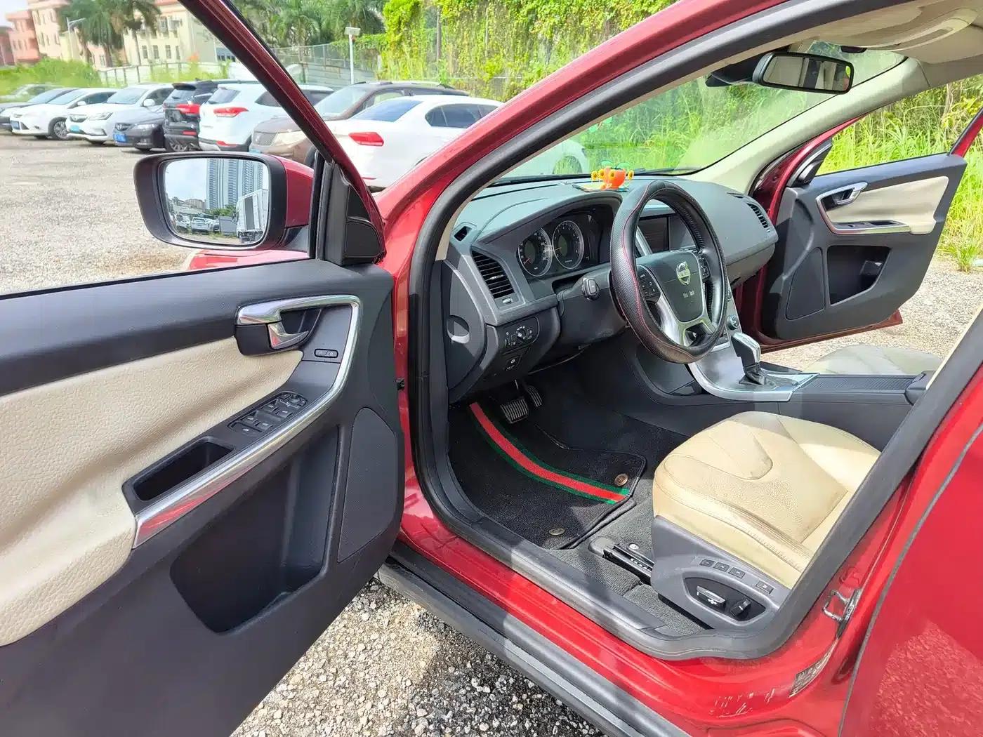 2013 Volvo XC60 Imported T6 AWD Comfort Edition — миниатюра 8