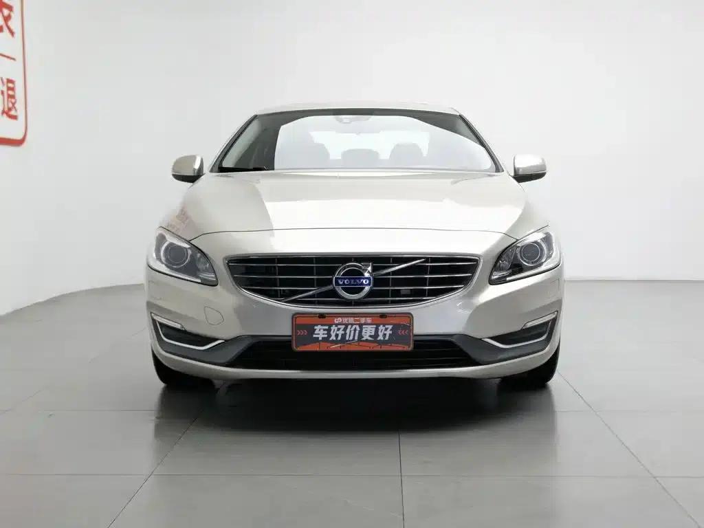 2017 Volvo S60 S60L T3 Smart Edition — миниатюра 3