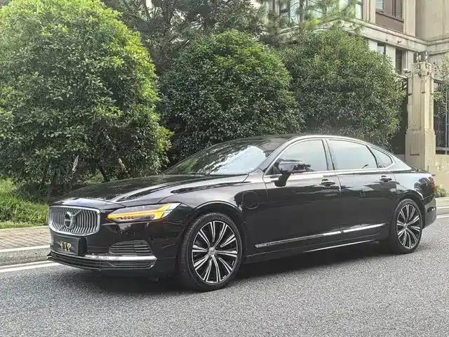 2022 Volvo S90 Plug-in Hybrid T8 E-Drive Hybrid, Inscription Luxury Edition
