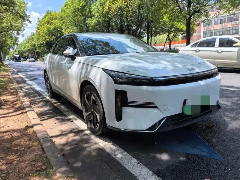 Galaxy L6 2024 Dragon Edition 1.5T DHT 125km PLUS — миниатюра 2