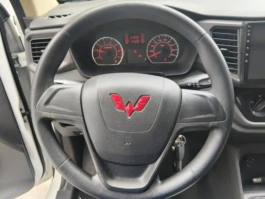 Wuling Hongguang V 2022 1.5L Jinqu Edition with Sealed Windows and Electric Power Assist LAR — миниатюра 15