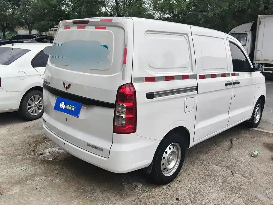 Wuling Hongguang V 2022 1.5L Jinqu Edition with Sealed Windows and Electric Power Assist LAR — миниатюра 3