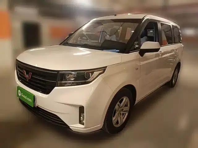 Wuling Hongguang PLUS 2019 1.5T Manual Deluxe 7-Seater