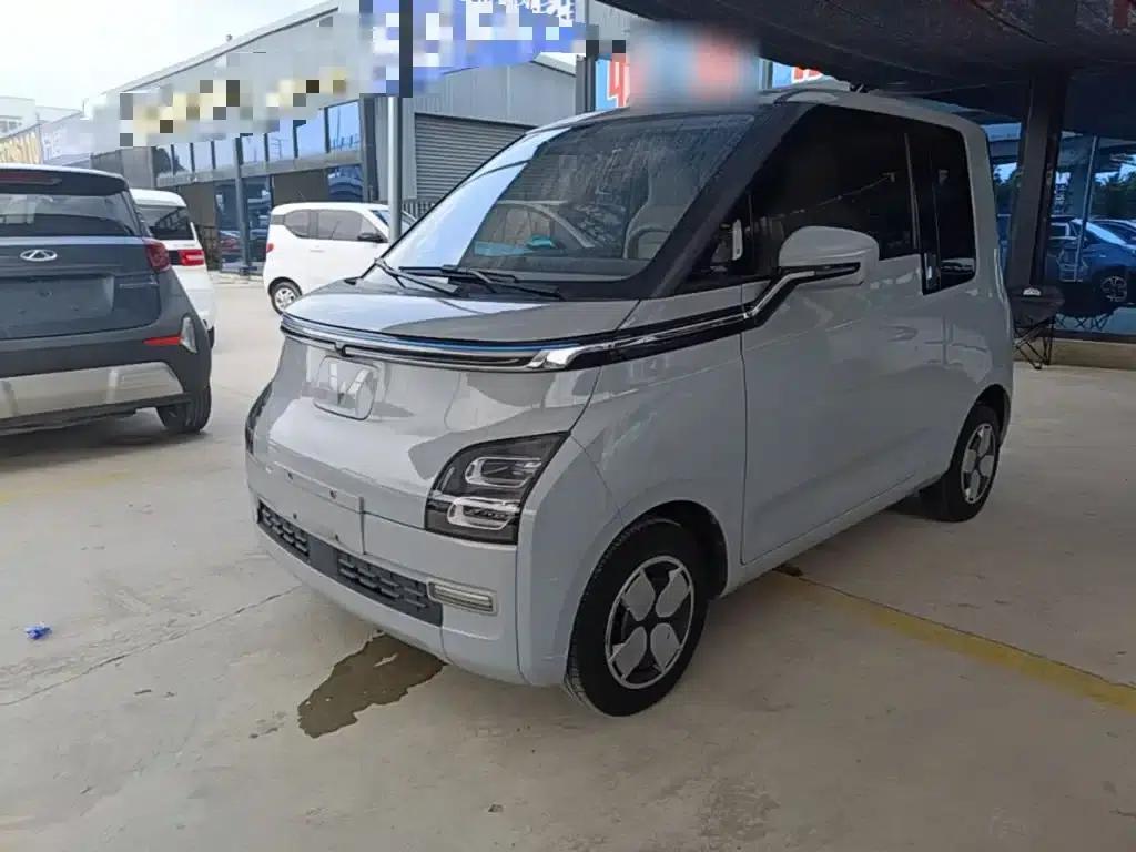 Wuling Air ev Clear Sky 2023 Model, Four-Seat - Advanced Edition — миниатюра 1