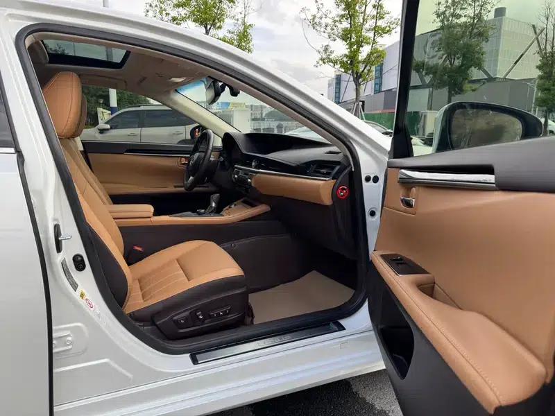Lexus ES 2015 200 Elite Edition — миниатюра 11