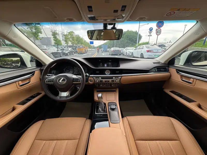 Lexus ES 2015 200 Elite Edition — миниатюра 9
