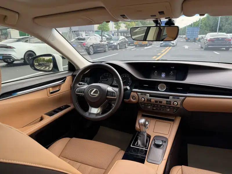 Lexus ES 2015 200 Elite Edition — миниатюра 10
