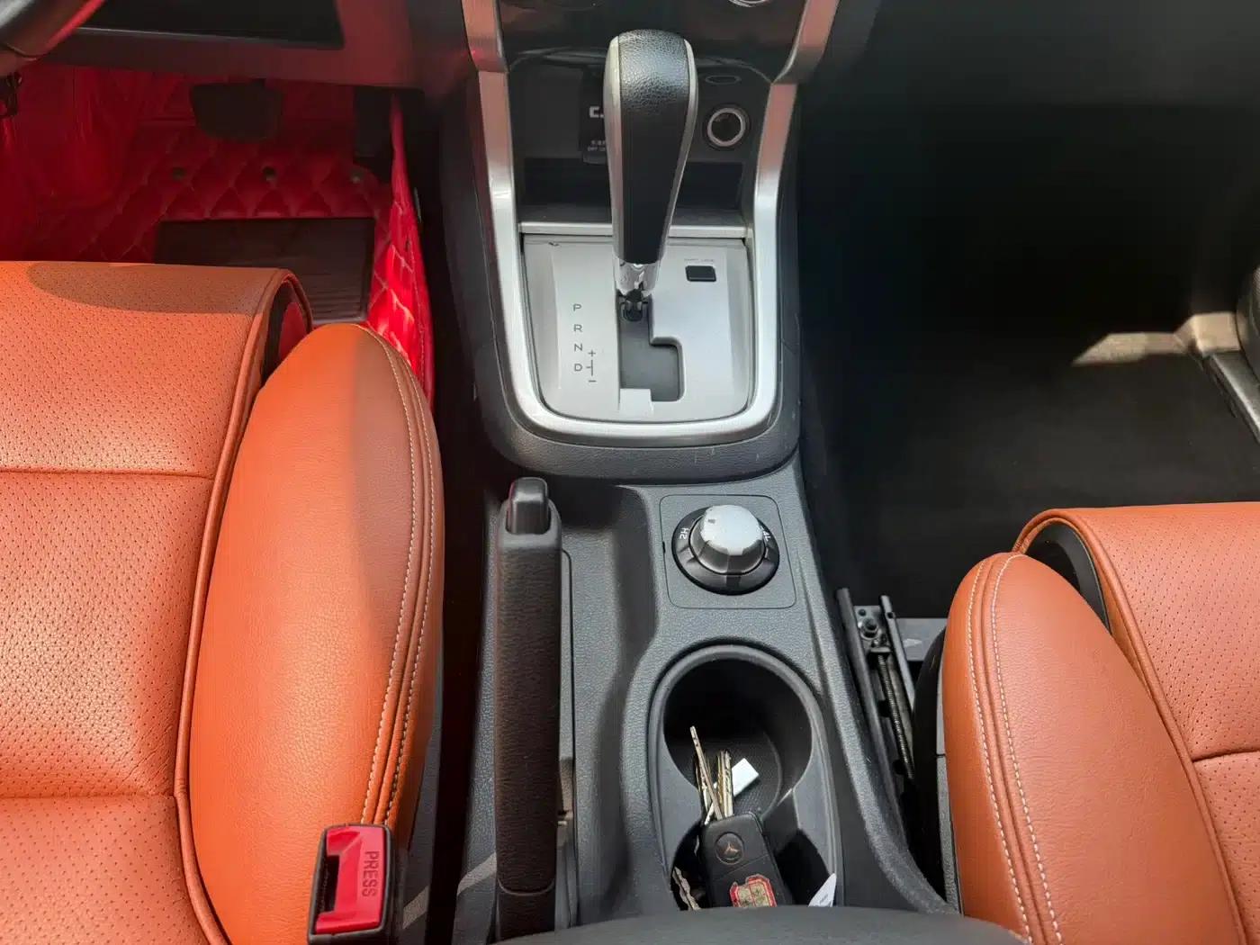 mu-X Ranger 2017 2.5T 4WD Automatic Touring Edition 5-seater — миниатюра 8