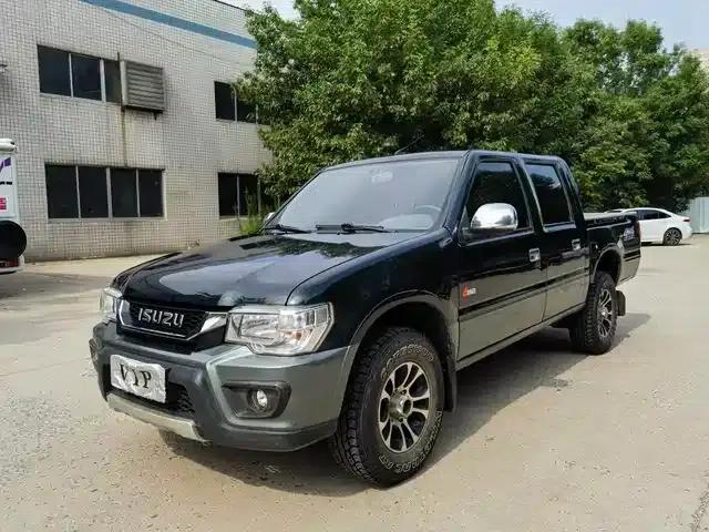 Qingling Isuzu T17 2023 Model 3.0T Diesel Four-Wheel Drive Flatbed Truck Standard Wheelbase 4KH1CT6H1
