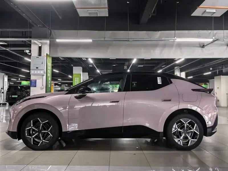 Lynk & Co Z20 2025 Model 530km RWD Pro — миниатюра 3