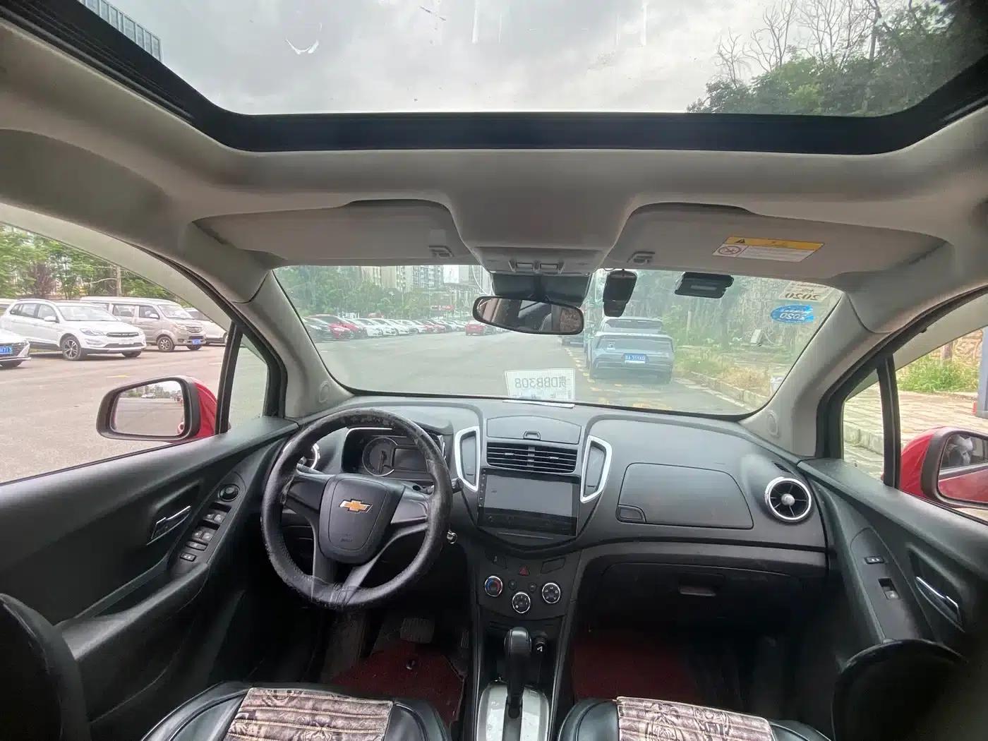 Chevrolet Trax 2016 1.4T Automatic 2WD Comfort Sunroof Edition — миниатюра 4
