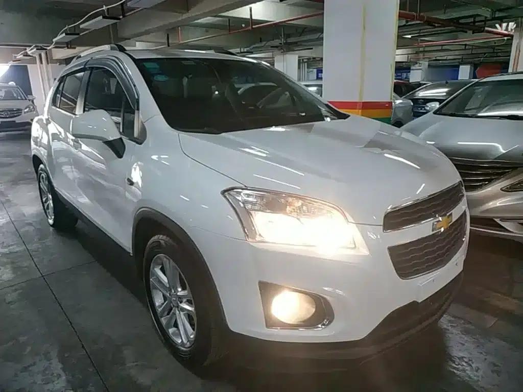 Chevrolet Trax 2016 1.4T Automatic 2WD Comfort Sunroof Edition — миниатюра 4