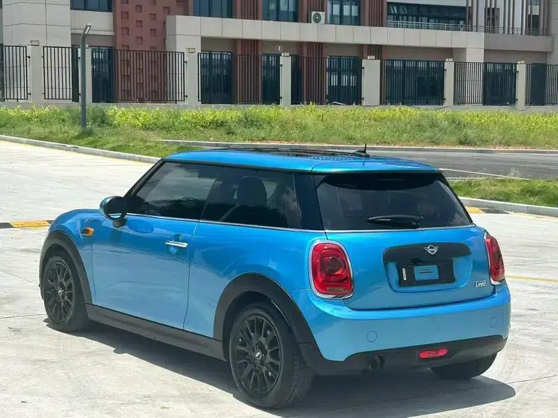 2018 MINI 1.5T ONE PLUS — миниатюра 4