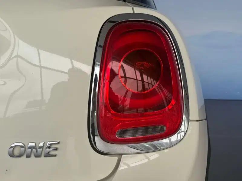 2021 MINI 1.5T ONE 5-Door — миниатюра 11
