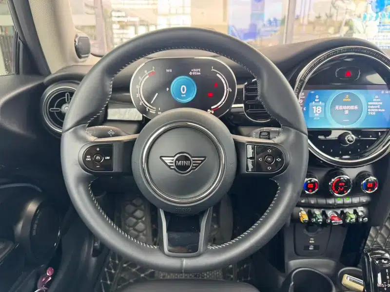 MINI 2023 1.5T COOPER Arc Light Special Edition — миниатюра 12