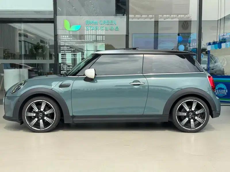 MINI 2023 1.5T COOPER Arc Light Special Edition — миниатюра 3