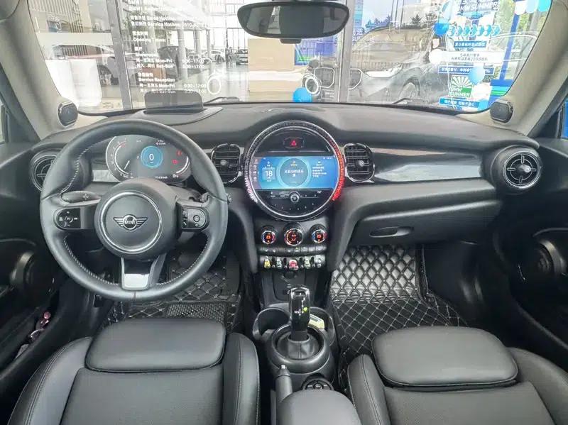 MINI 2023 1.5T COOPER Arc Light Special Edition — миниатюра 10