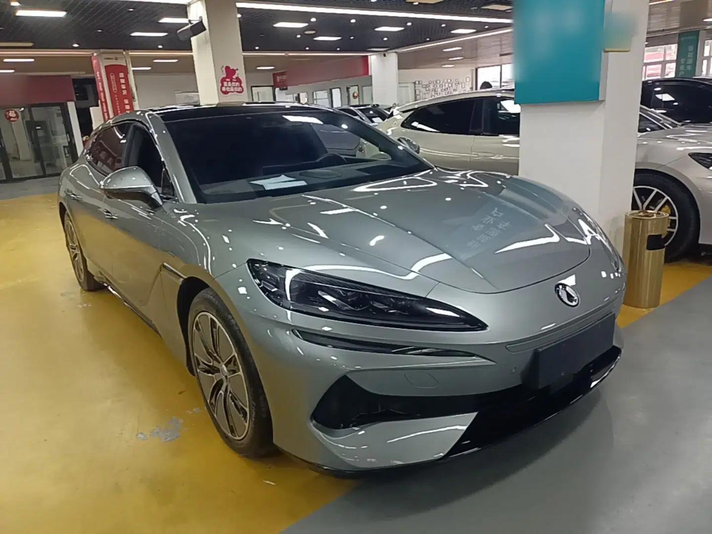 Denza Z9GT 2024 1100 4x4 Max First Edition — миниатюра 3