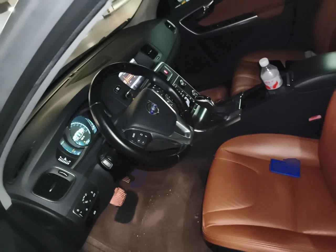 Volvo S60 2014 S60L T5 Intelligent Drive Edition — миниатюра 15