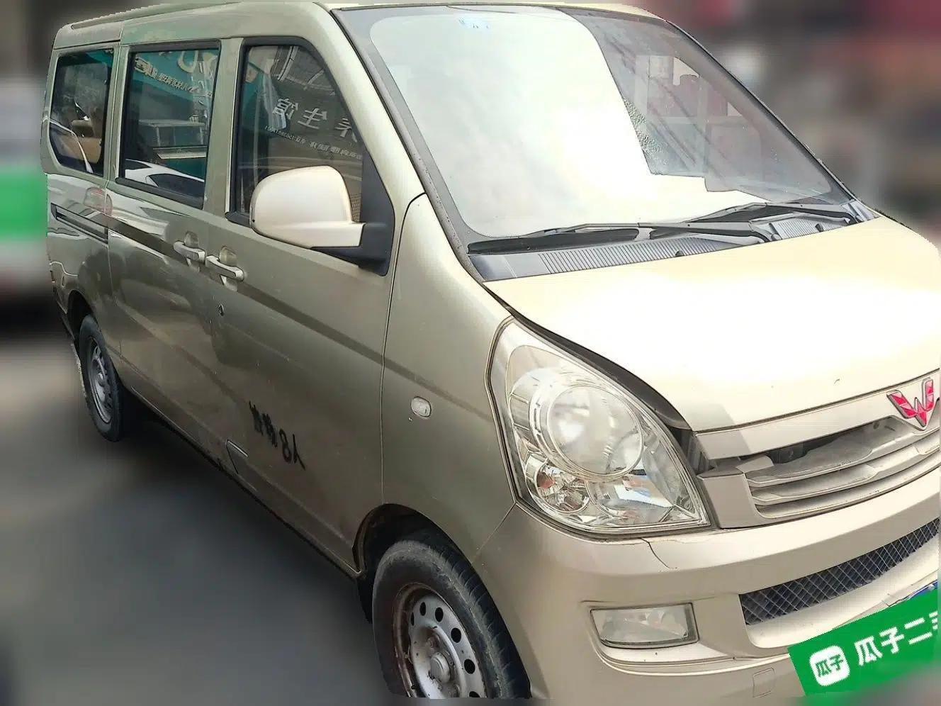 Wuling Rongguang 2014 1.2L S Base Model — миниатюра 3