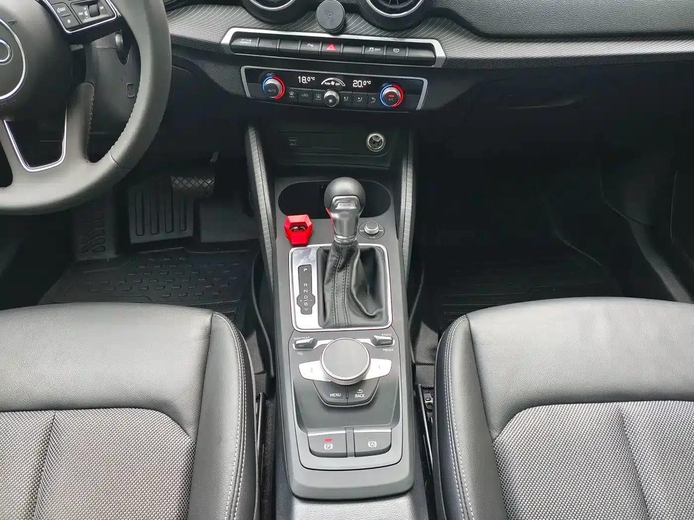 Audi Q2L e-tron 2019 Q2L e-tron Pure Electric Smart Edition — миниатюра 14