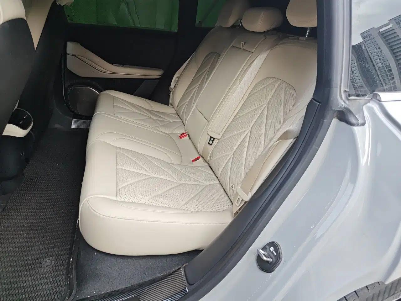 Nio ET5T 2025 100kWh Touring — миниатюра 17