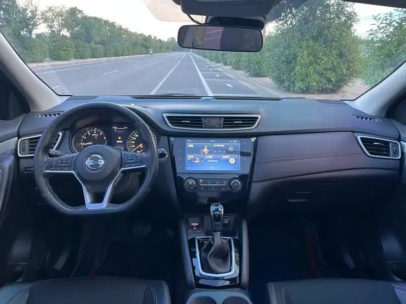 Nissan Qashqai 2019 2.0L CVT Luxury Edition — миниатюра 6