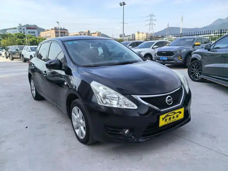 2011 Tiida 1.6L CVT Comfort Model — миниатюра 3