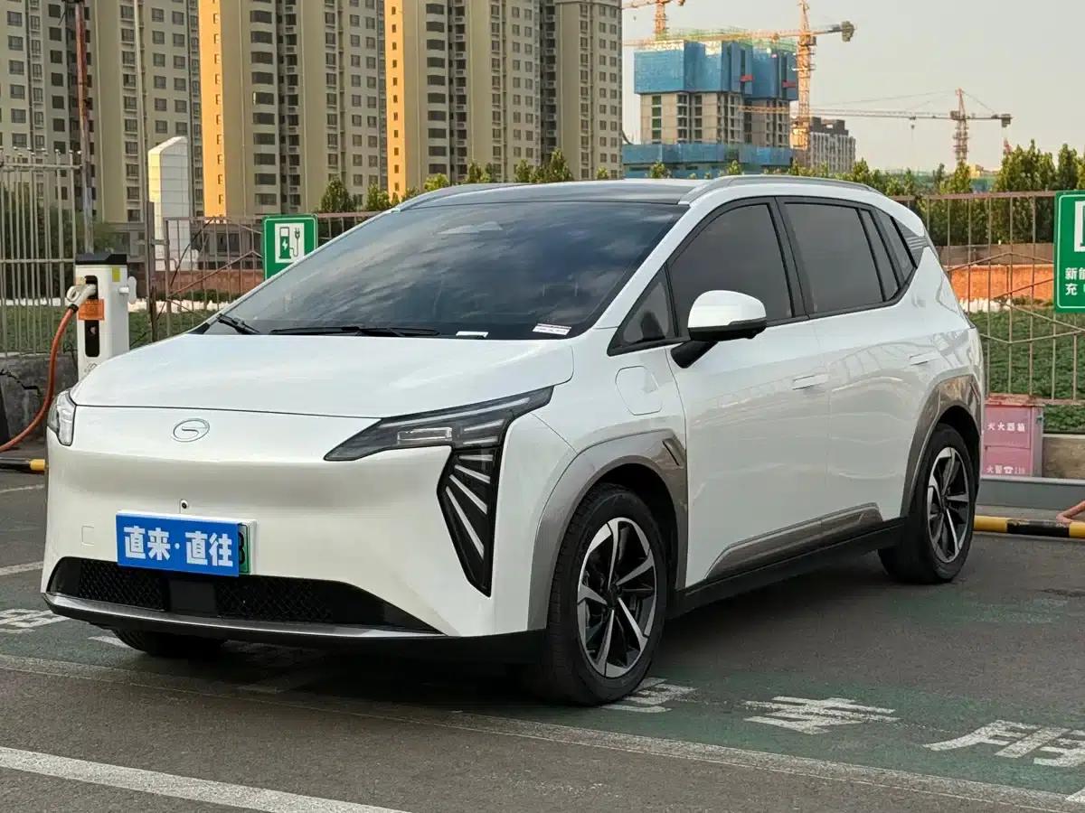 AION Y 2023 Plus 510 Smart Edition — миниатюра 1