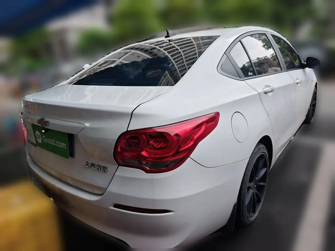Chevrolet Cavalier 2019 320 Automatic Enjoyment with Sunroof — миниатюра 6
