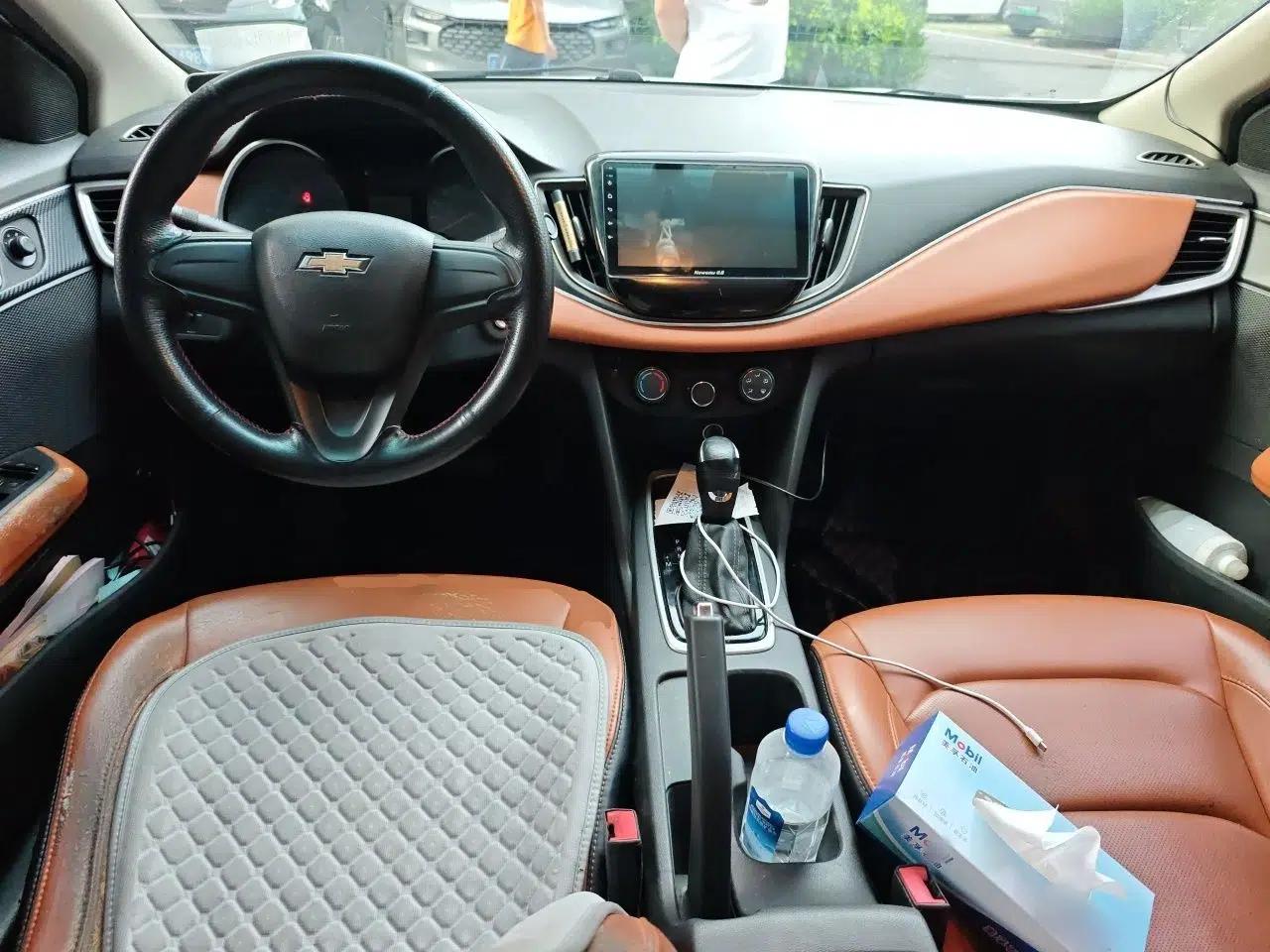 Chevrolet Cavalier 2019 320 Automatic Enjoyment with Sunroof — миниатюра 9