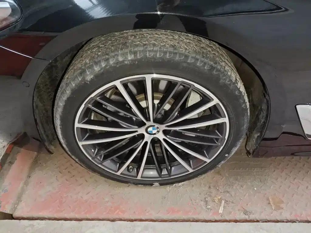 2019 BMW 5 Series Facelift 530Li xDrive M Sport Package — миниатюра 25