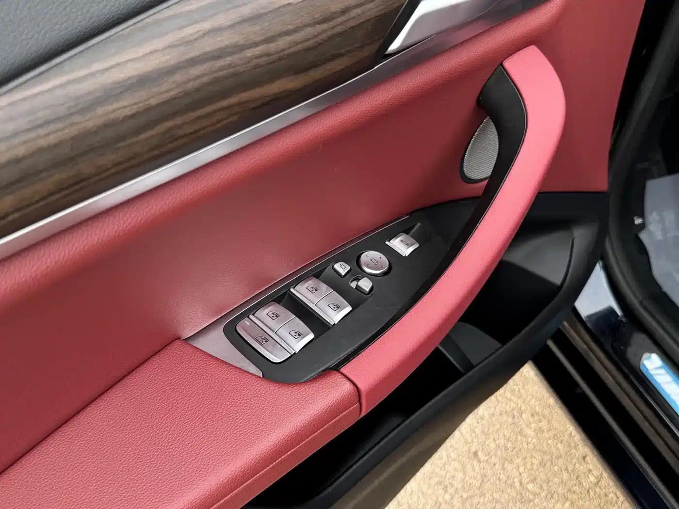 BMW X3 2022 xDrive30i Leading Edition M Sport Package — миниатюра 12