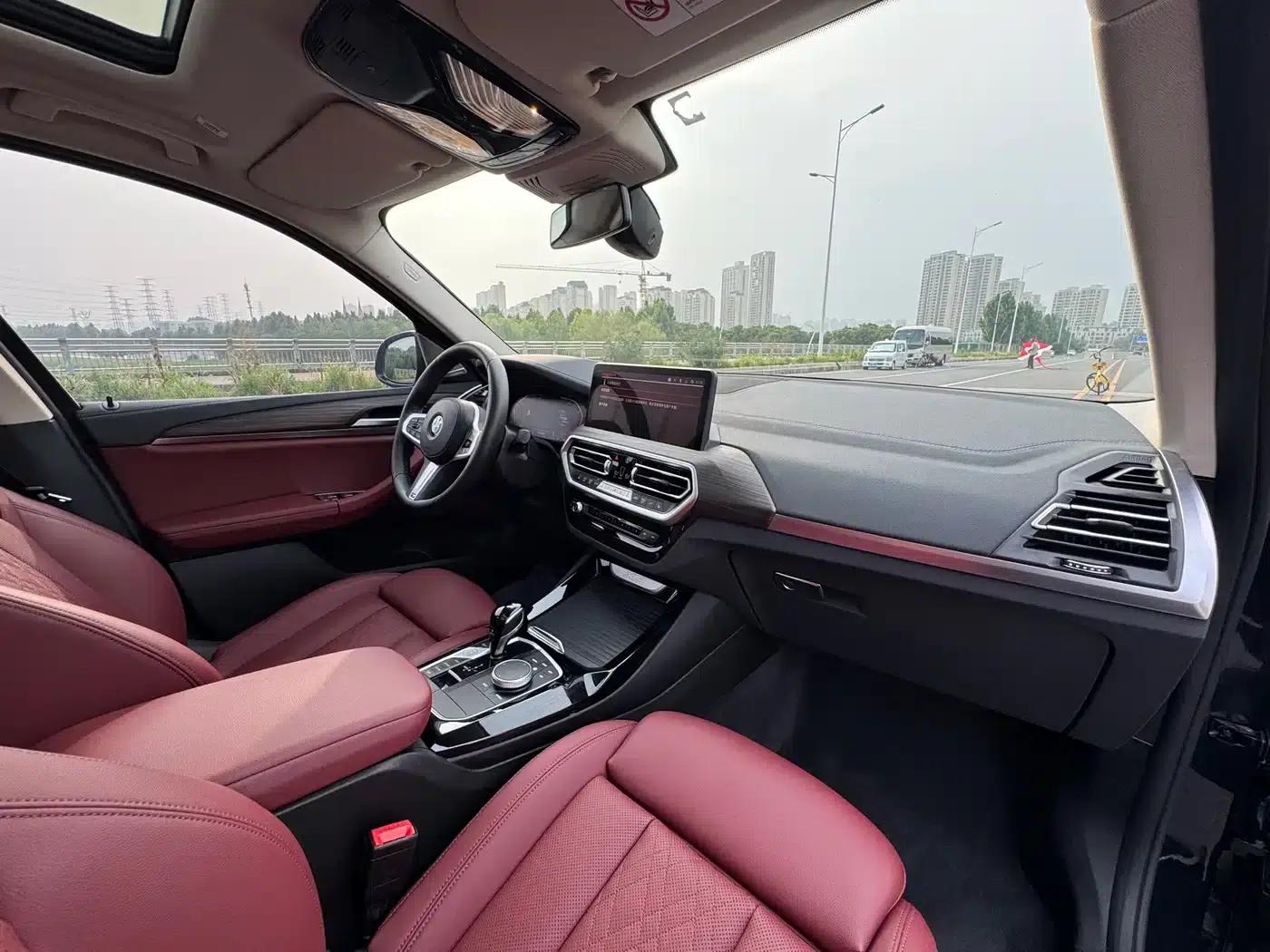 BMW X3 2022 xDrive30i Leading Edition M Sport Package — миниатюра 22