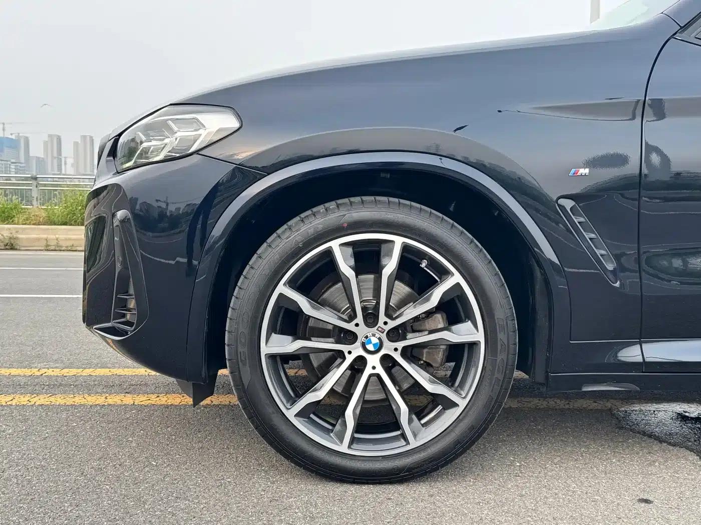 BMW X3 2022 xDrive30i Leading Edition M Sport Package — миниатюра 32