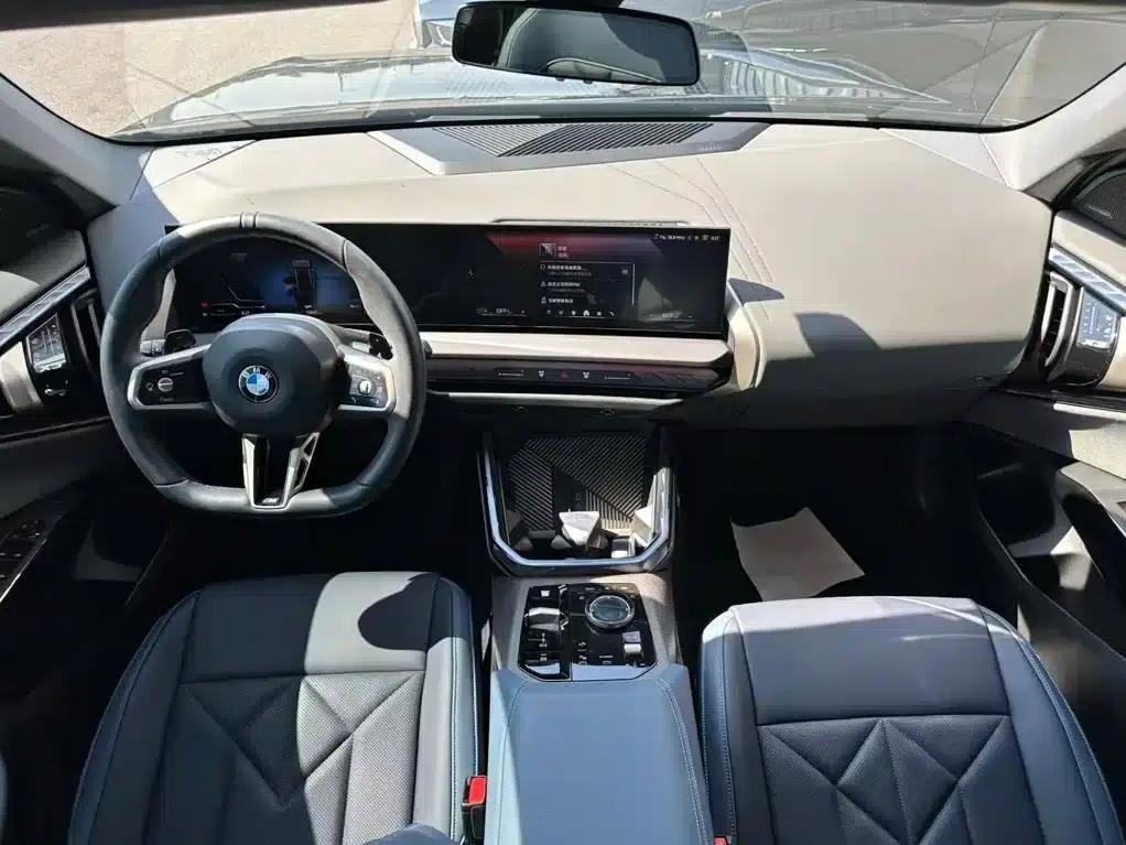 BMW X3 2025 xDrive30L Luxury M Sport Package — миниатюра 11