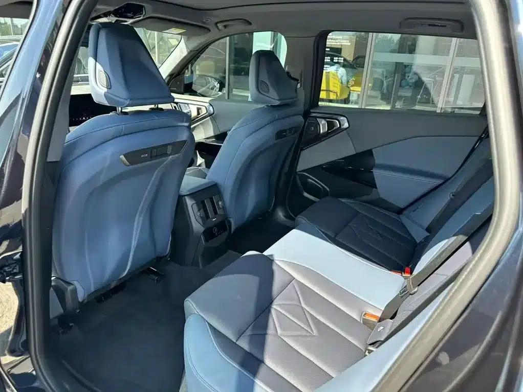 BMW X3 2025 xDrive30L Luxury M Sport Package — миниатюра 8
