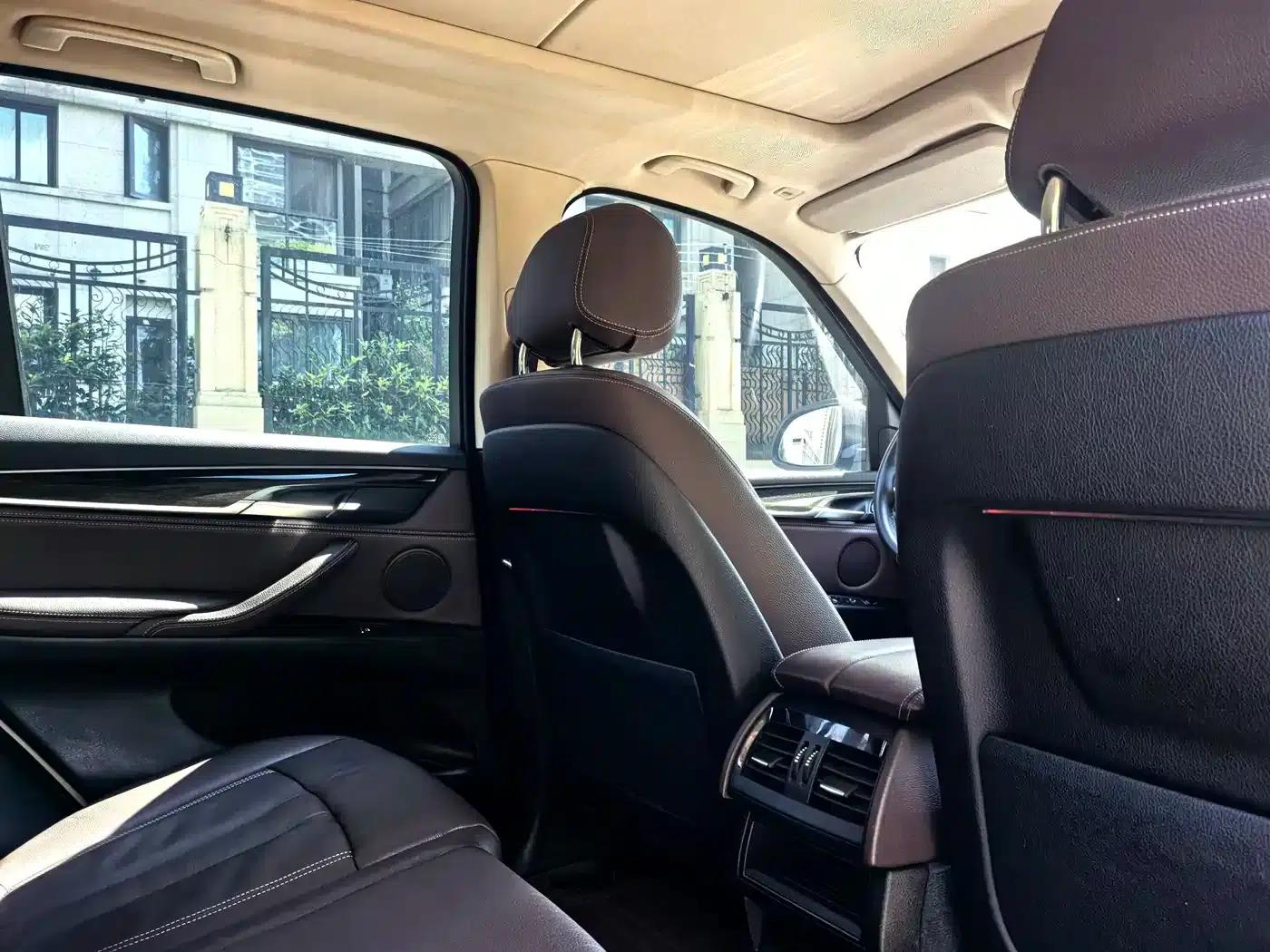 2014 BMW X5 xDrive35i Luxury (Imported) — миниатюра 10