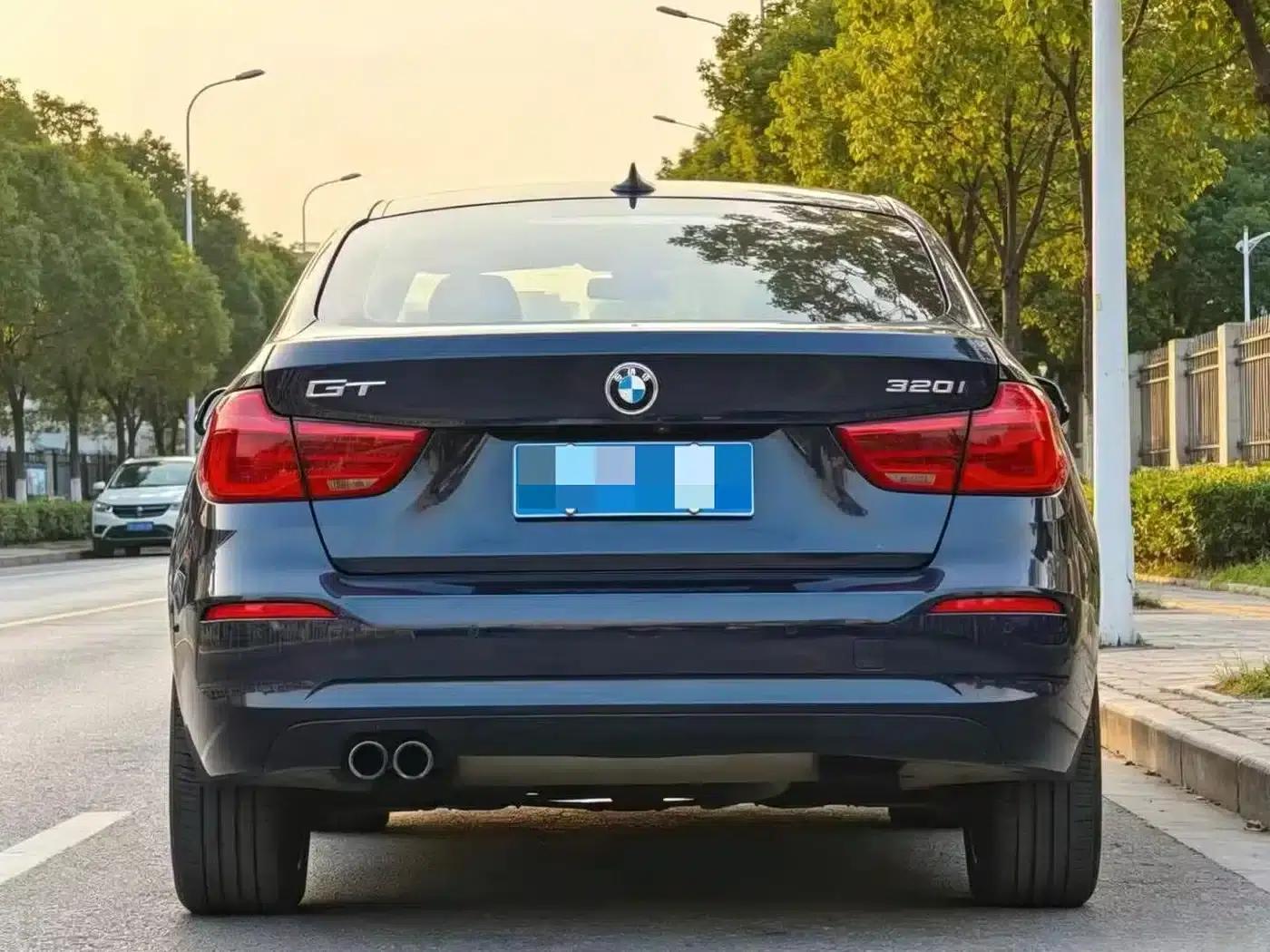 BMW 3 Series GT 2017 320i Fashion Edition — миниатюра 8