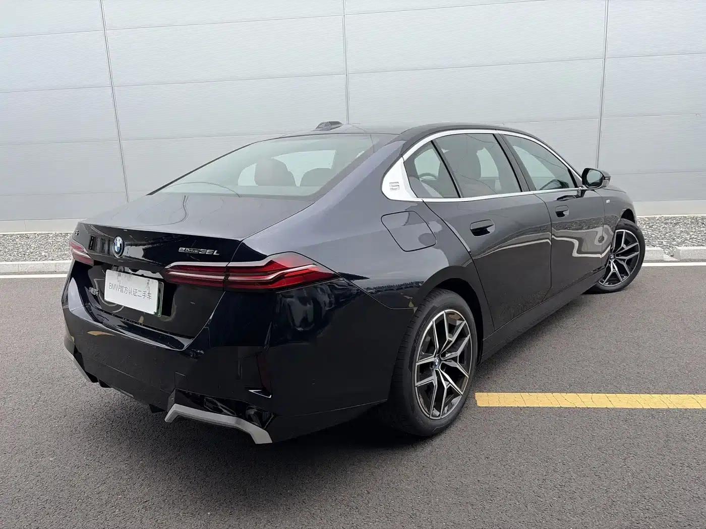 BMW i5 2025 eDrive 35L M Sport Package — миниатюра 3
