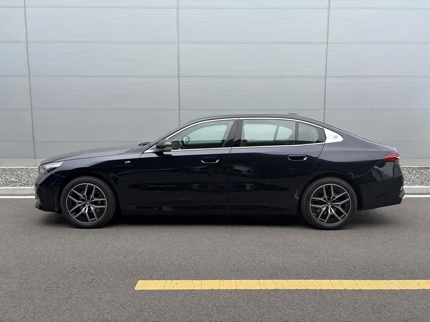 BMW i5 2025 eDrive 35L M Sport Package — миниатюра 5