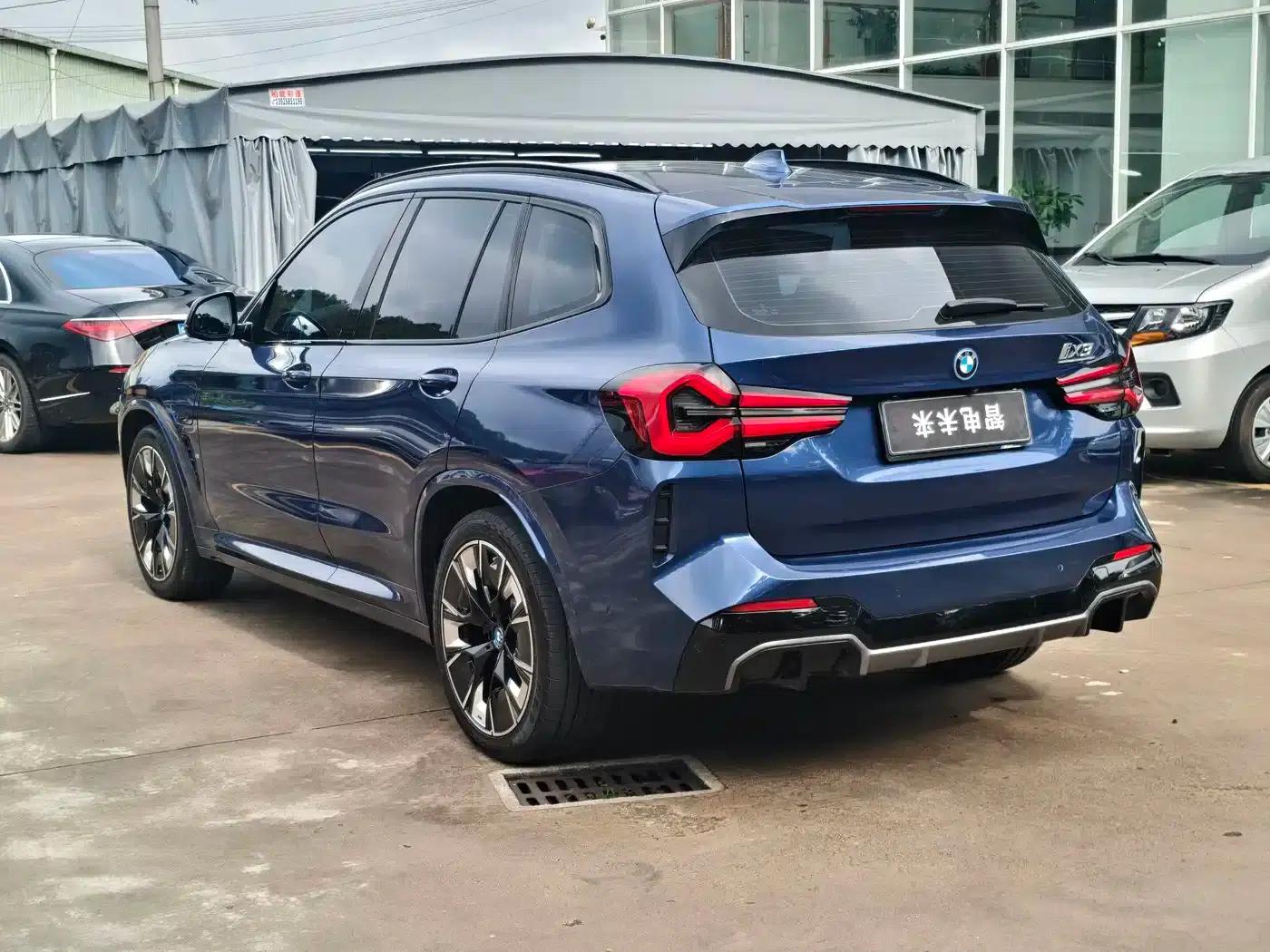 BMW iX3 2022 Leading Edition — миниатюра 2