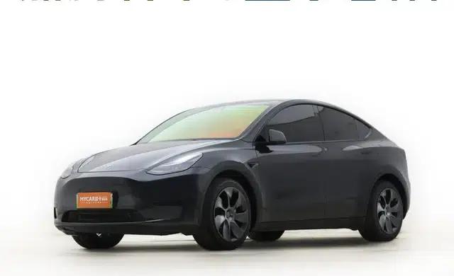 Model Y 2024 Rear-Wheel Drive — миниатюра 1
