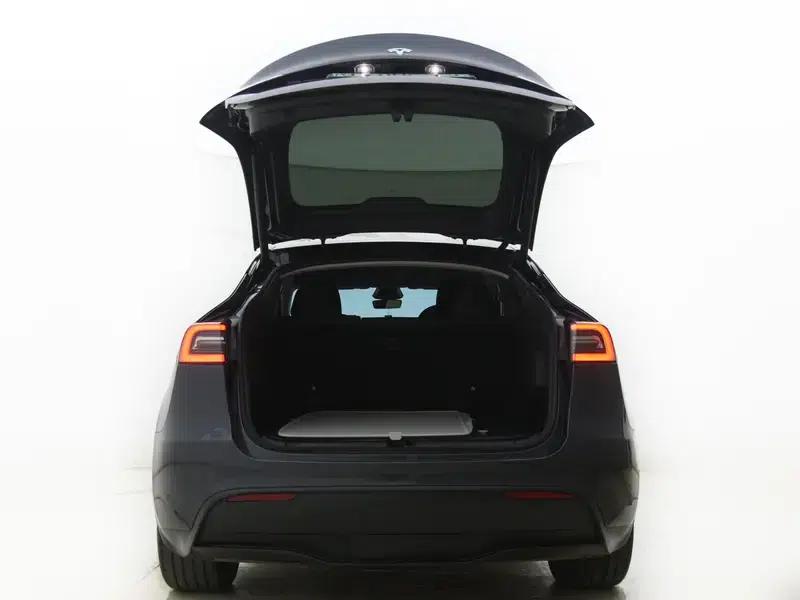 Model Y 2024 Rear-Wheel Drive — миниатюра 8