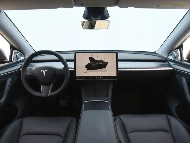 Model Y 2024 Rear-Wheel Drive — миниатюра 9