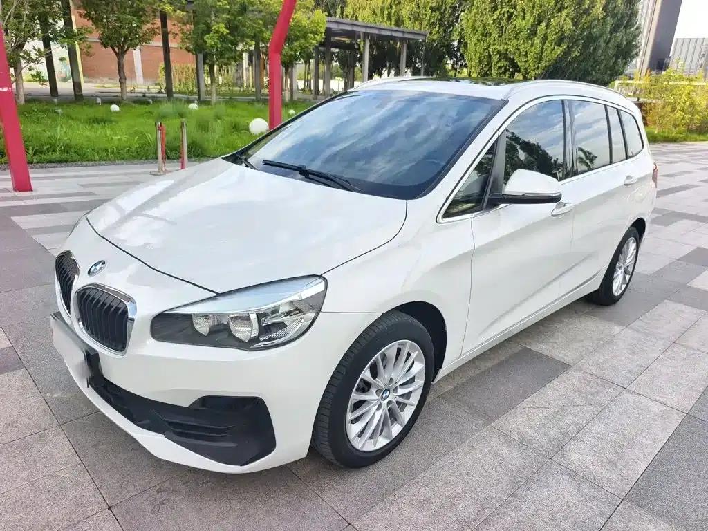BMW 2 Series Gran Tourer 2019 220i Leading Edition — миниатюра 1