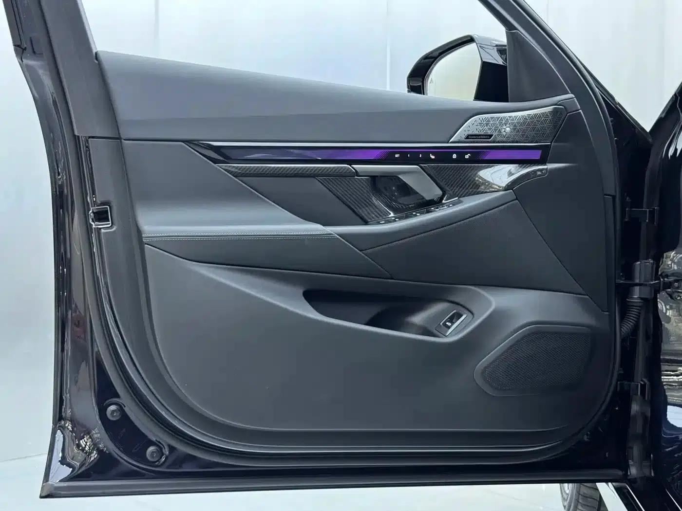 2024 BMW i5 M60 xDrive M60 — миниатюра 9