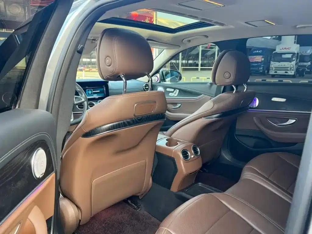 2016 Mercedes-Benz E-Class E 300 L Sport Style — миниатюра 9