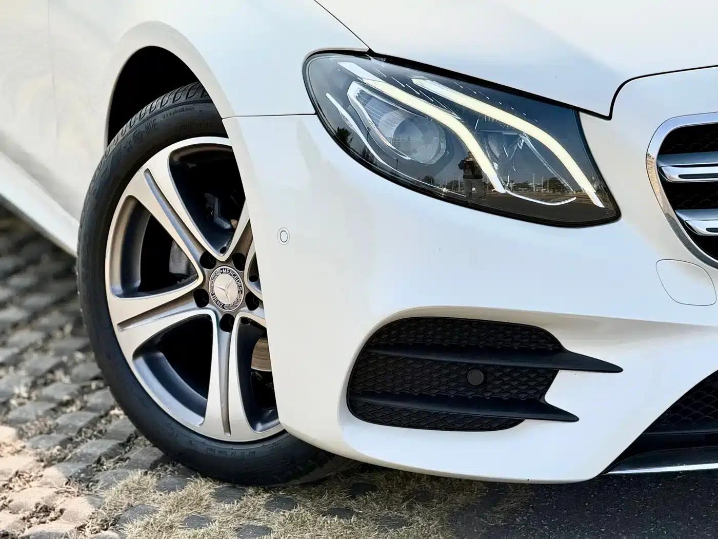 2016 Mercedes-Benz E-Class E 200 L Sport — миниатюра 18