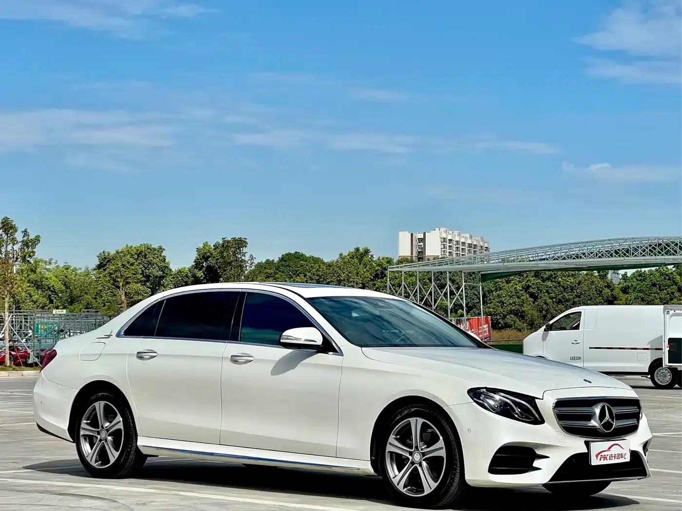 2016 Mercedes-Benz E-Class E 200 L Sport — миниатюра 3